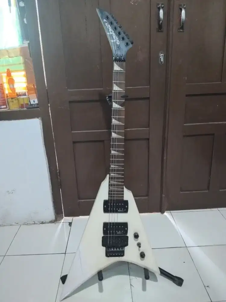 Gitar jackson V afdone
