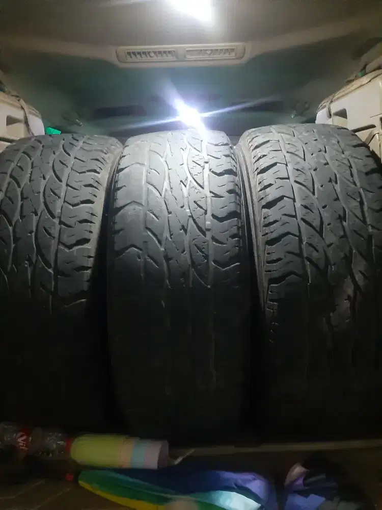 Ban R 17 utk fortuner