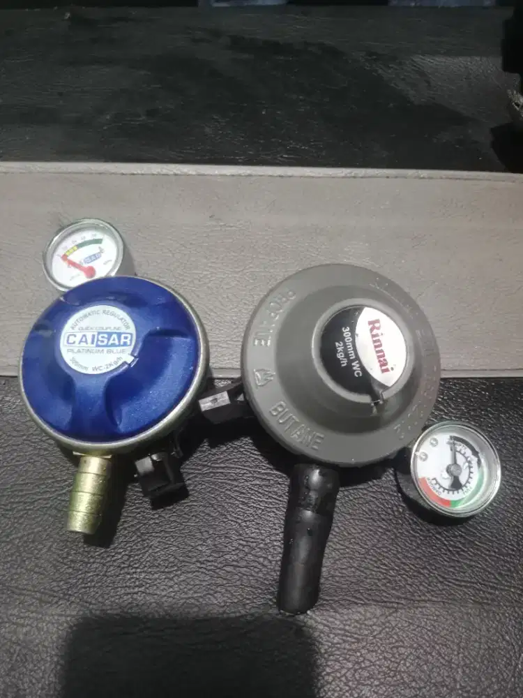 Regulator kompor gas kondisi keduanya msih bgus