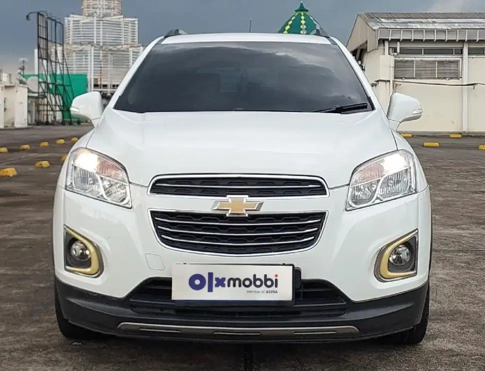 DP 6, JT Chevrolet Trax 1.4 LTZ Bensin-AT Putih 2017