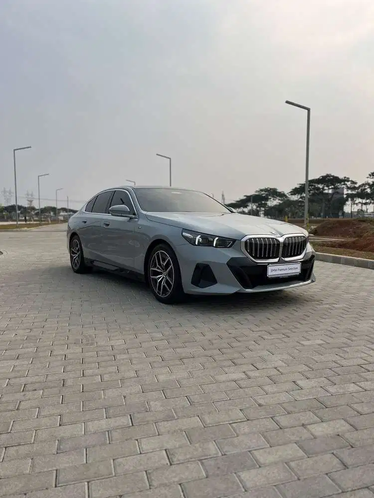 BMW 520i 2024 Bensin