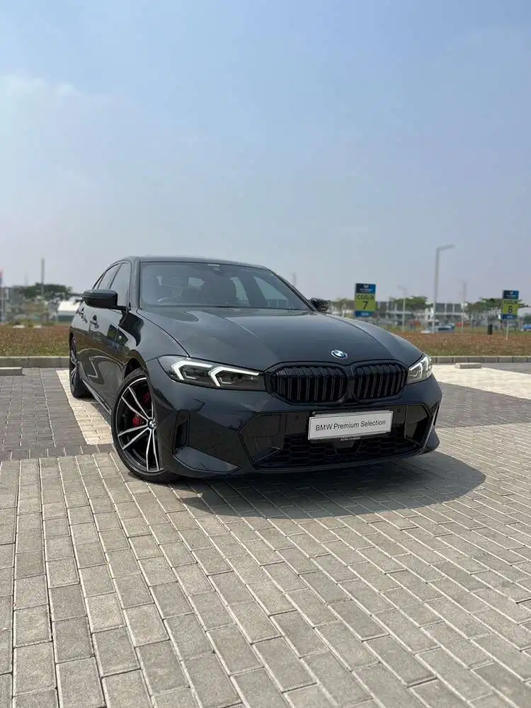 BMW 330i 2024 Bensin