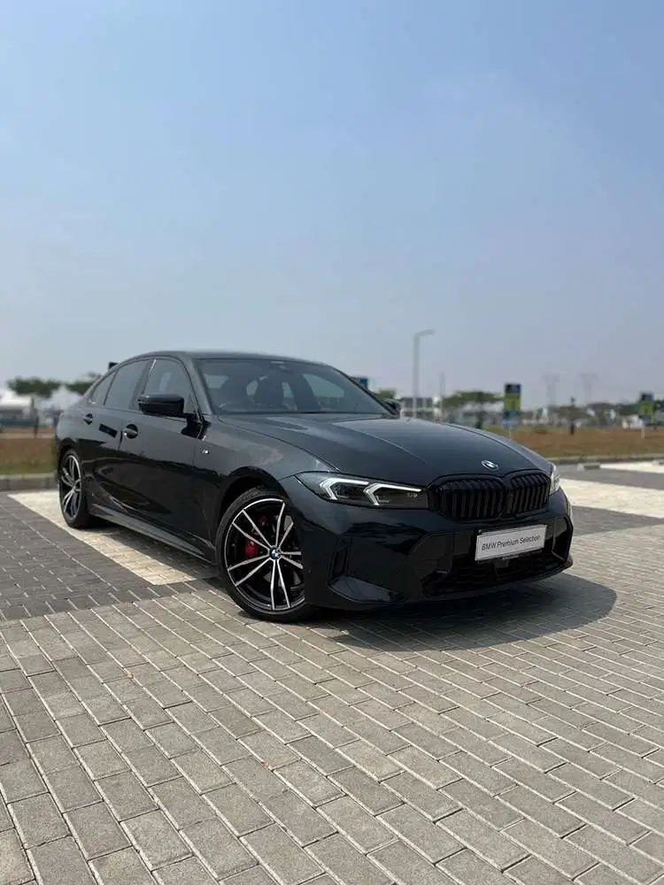 BMW 330i 2024 Bensin