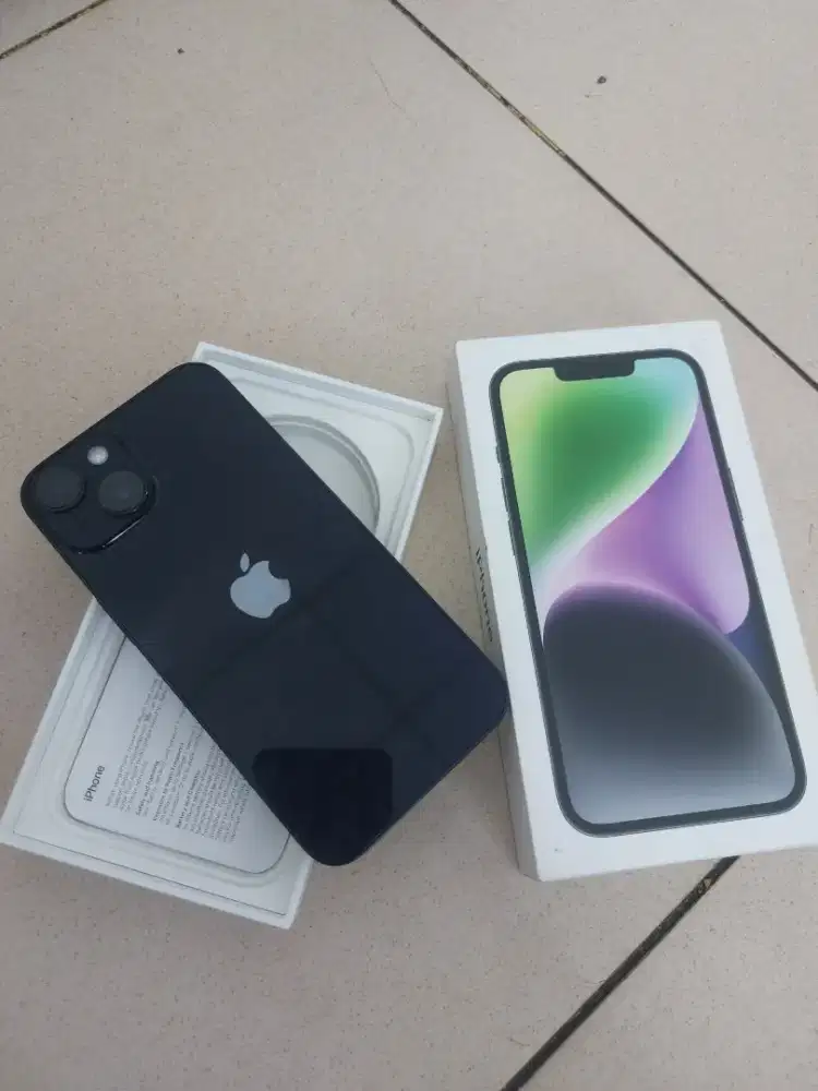 Second iPhone 14 basic 256 ibox