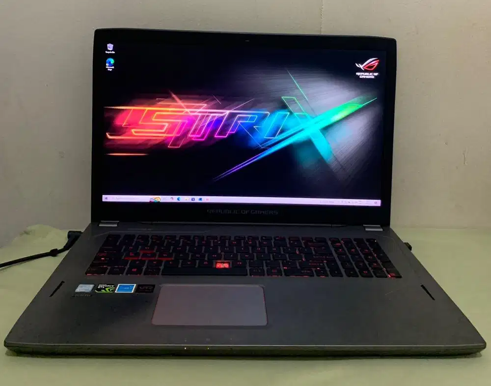 Laptop Asus ROG Strix GL702VMK Silver Edition