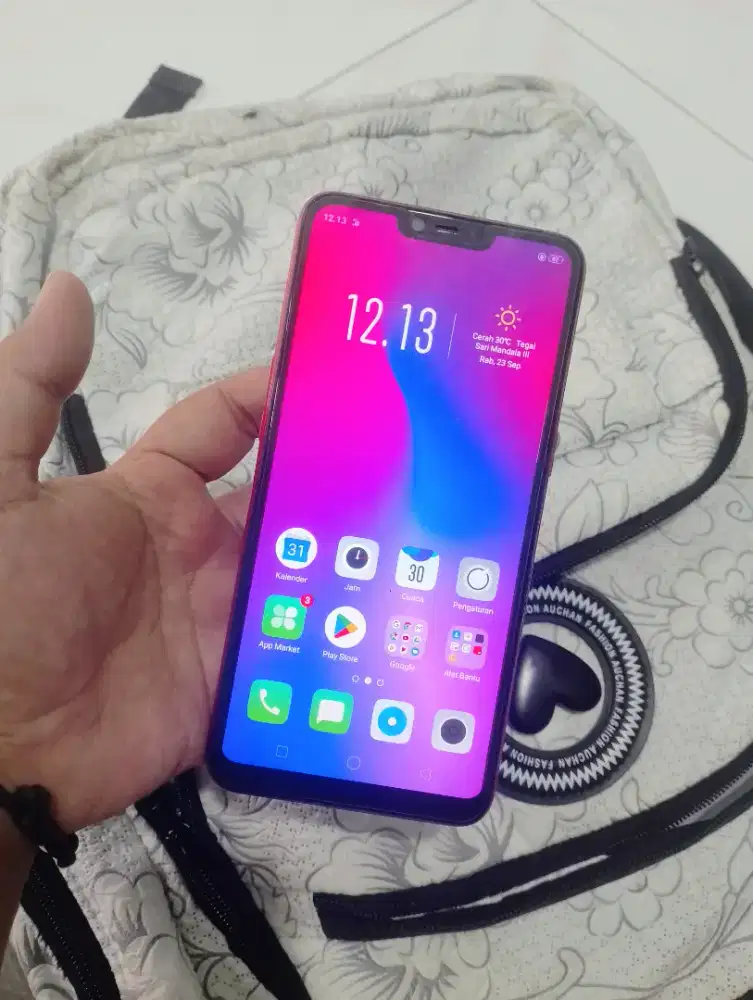 Oppo A3S 4G Ram 2/16 gb Layar Full Mulus