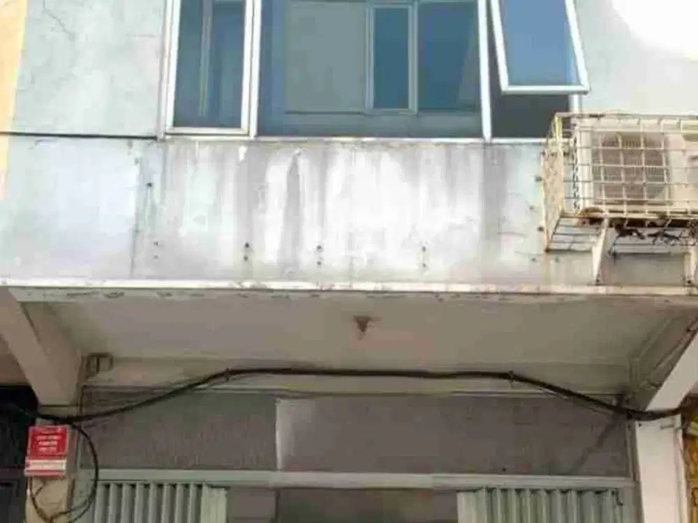 Sewa Ruko 3,5 lantai jalan  Baliwerti, Bubutan. Murah. Bisa untuk gudang online, ekspedisi.
