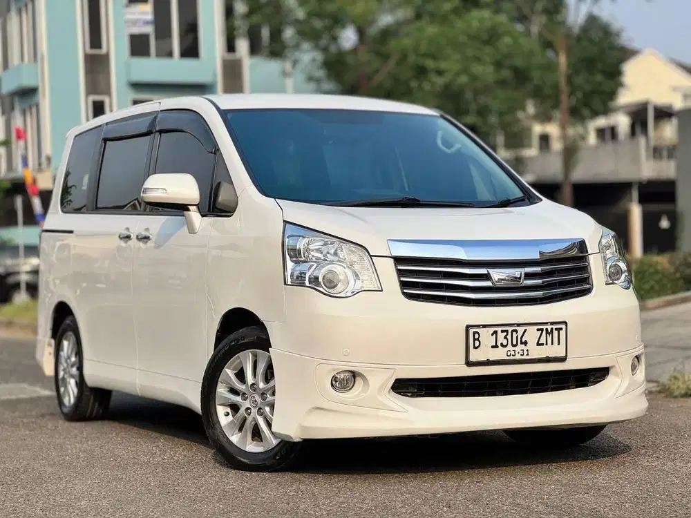 PALING MURAH!! TOYOTA NAV1 LIMITED 2.0 AT 2016 PUTIH ISTIMEWA TERMURAH