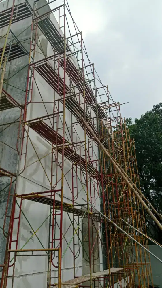 tukang gali&tukang bangun rumah