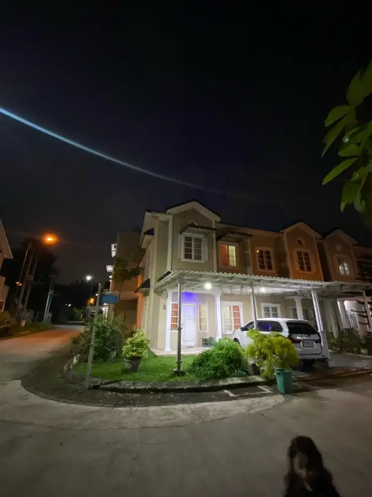 Dijual Rumah Hook Rotterdam Luas Siap Huni Posisi Sudut Nego