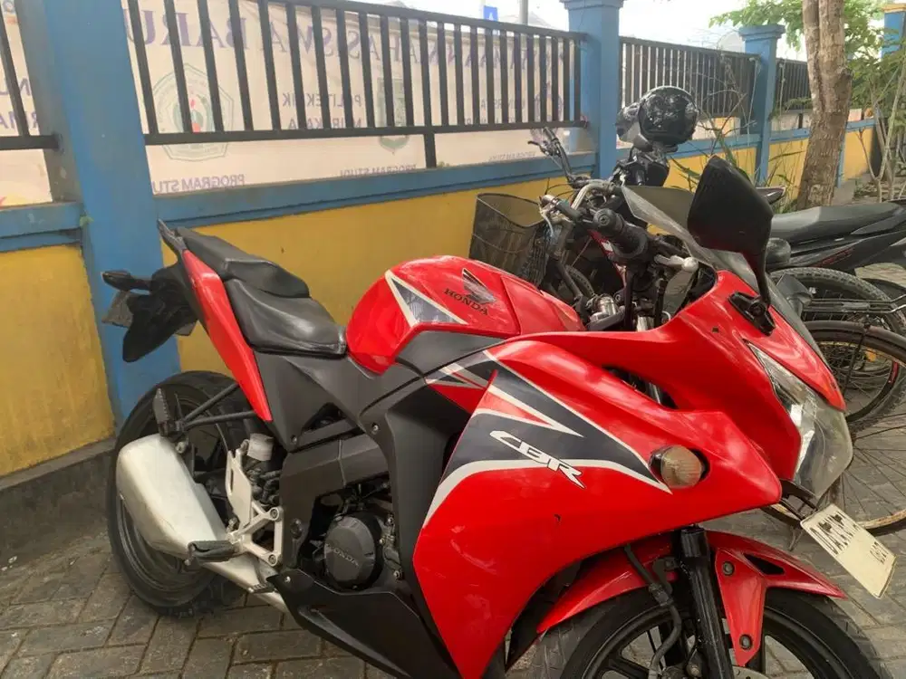 Cbr 150 FI Merah tahun 2012