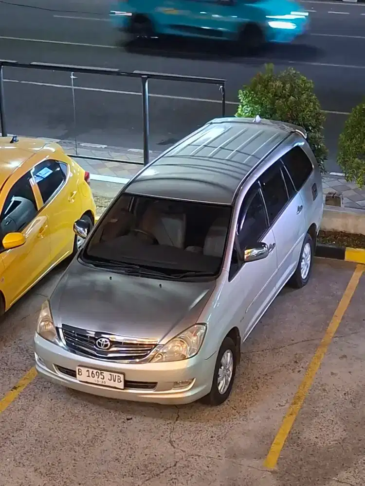 Toyota kijang innova 2.0V AT 2006