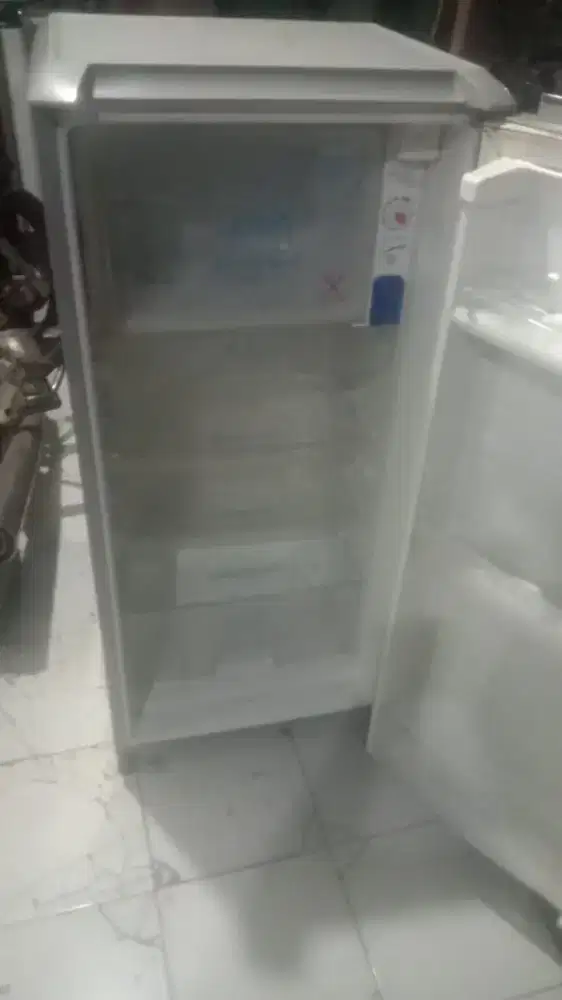 kulkas 1 pintu merek Sanyo