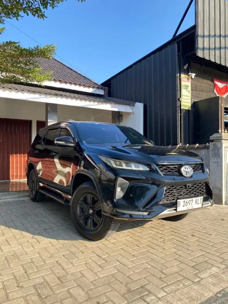 Fortuner 2.4 Diesel Matic Upgrade Legender 2016
