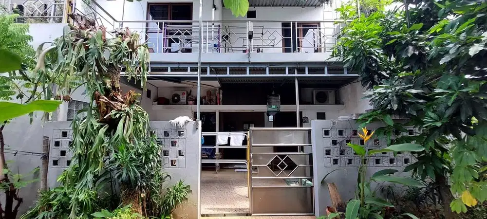 Di jual cepat di cluster  lantana jgc jaktim