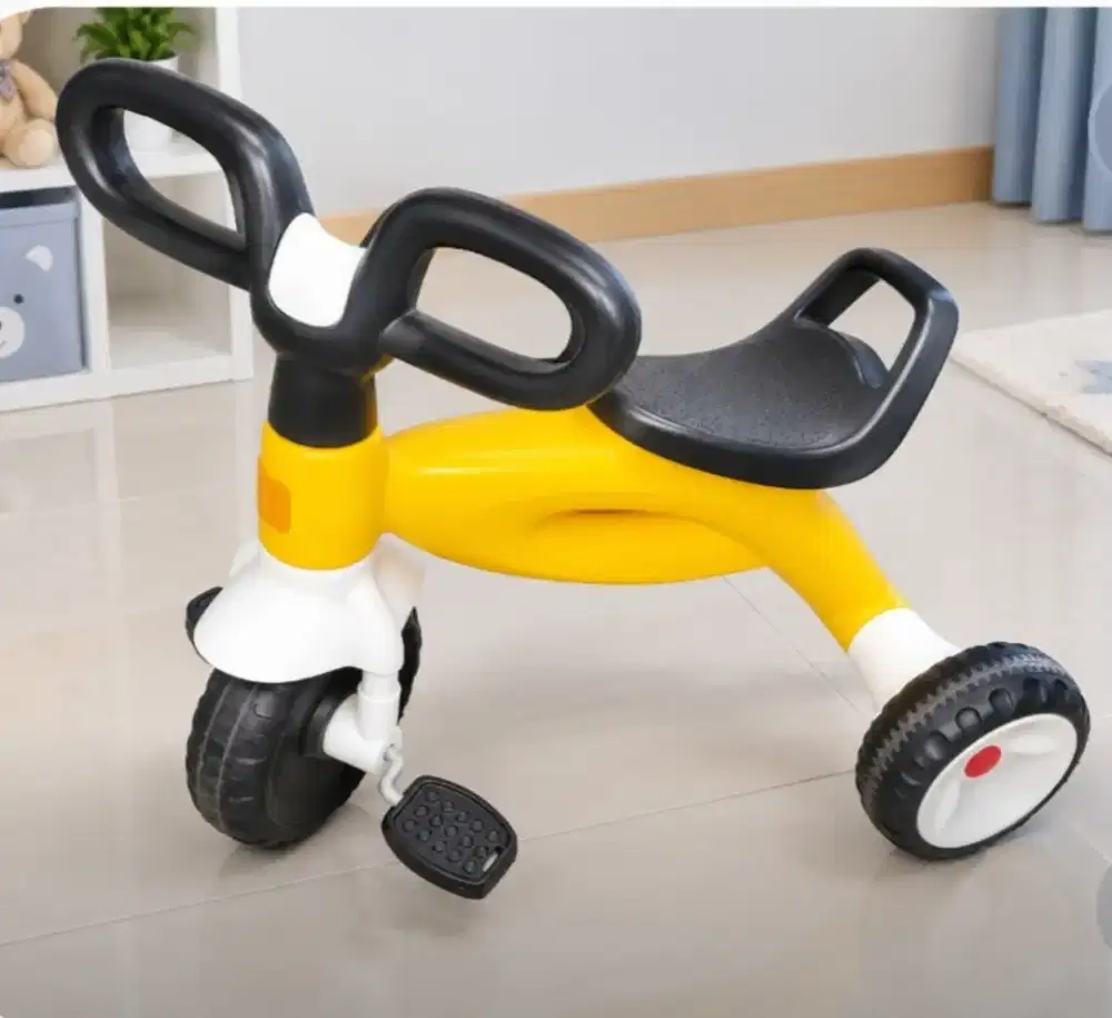 Dijual sepeda roda tiga anak merk INUI