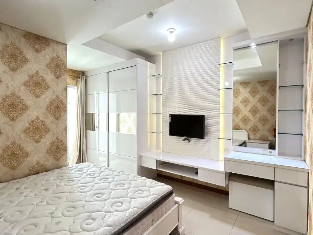 Condominium Green Bay Pluit 2 BR Full Furnish Triple Healing Bet!