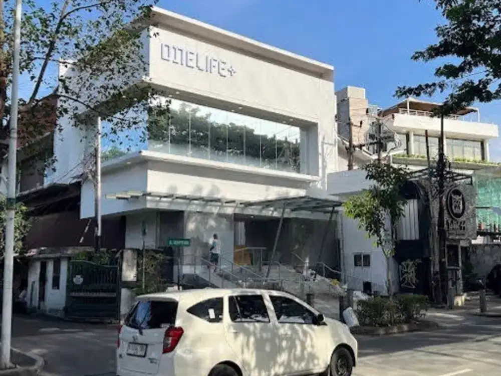 Gedung Area Bisnis Di Jl Kemang Raya Mampang Prapatan Jaksel