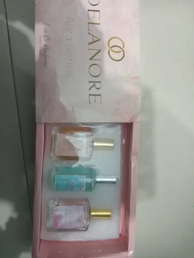 Di jual parfum wanita
