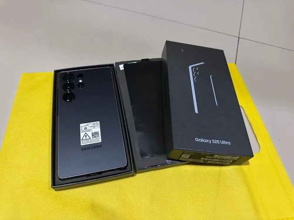 samsung galaxy s25 ultra 256gb fullset ori like new masih garansi sein