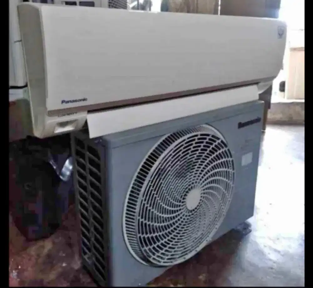Jual ac panasonic 1/2  R 32 lowwat 360 watt kondisi 95% ori semua