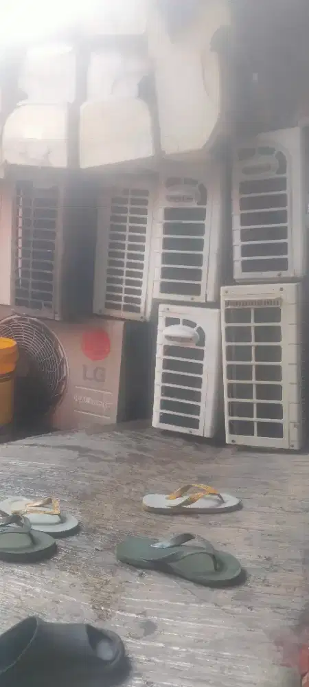 Di cari AC yg gak kepake siap ambil ke lokasi