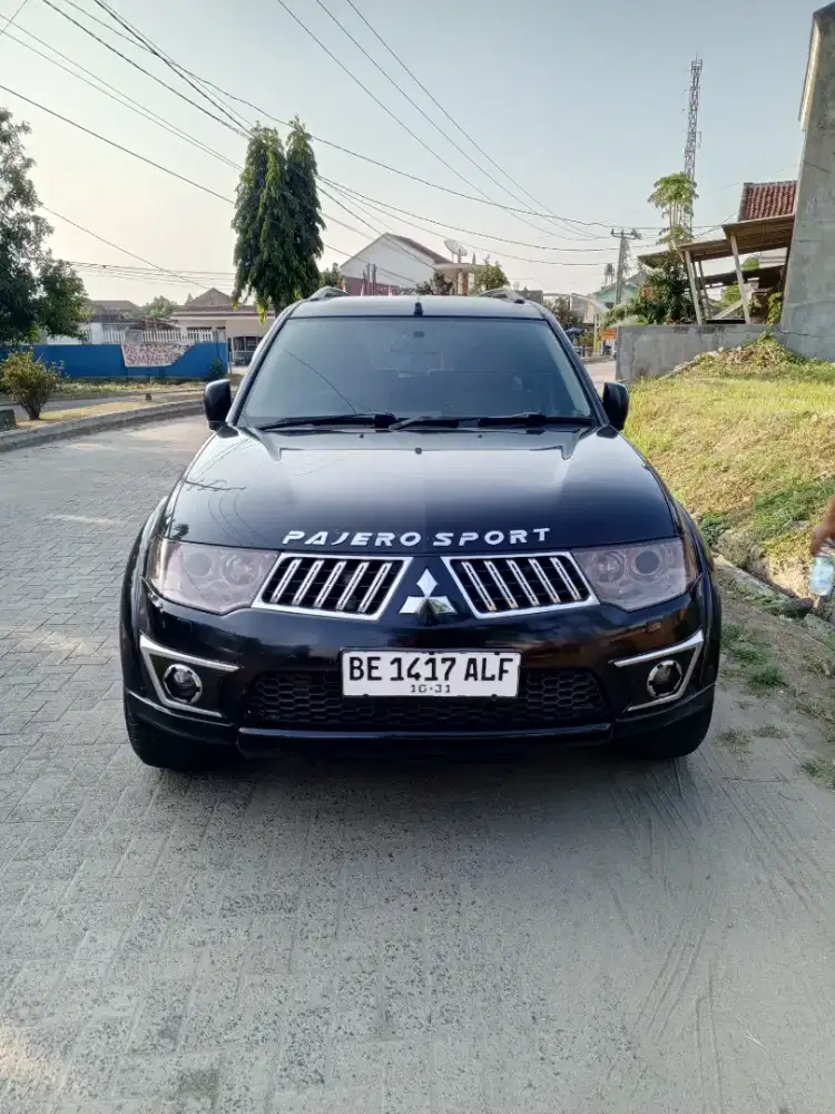 Pajero Exceed Matic disel Cumi darat