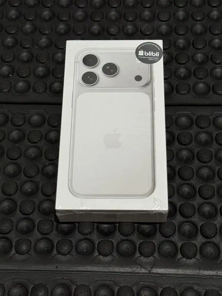 IPHONE 17 PRO 256 GB RESMI INDONESIA SEGEL