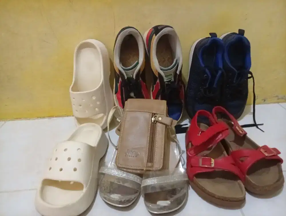 Dijual cepat sepatu dan sandal