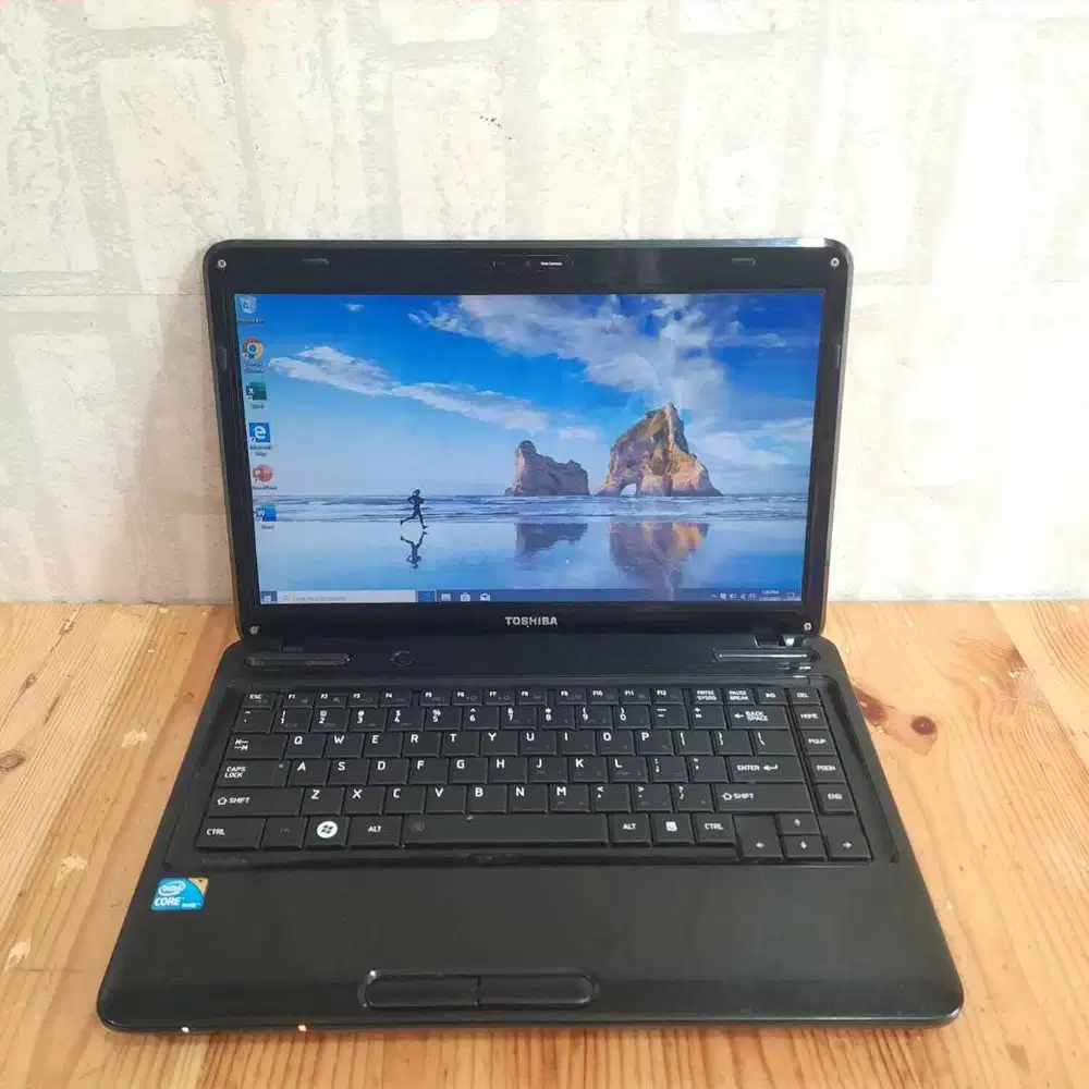 CORE i3 RAM4GB Laptop 14 inch TOSHIBA Satellite C640 NOMINUS