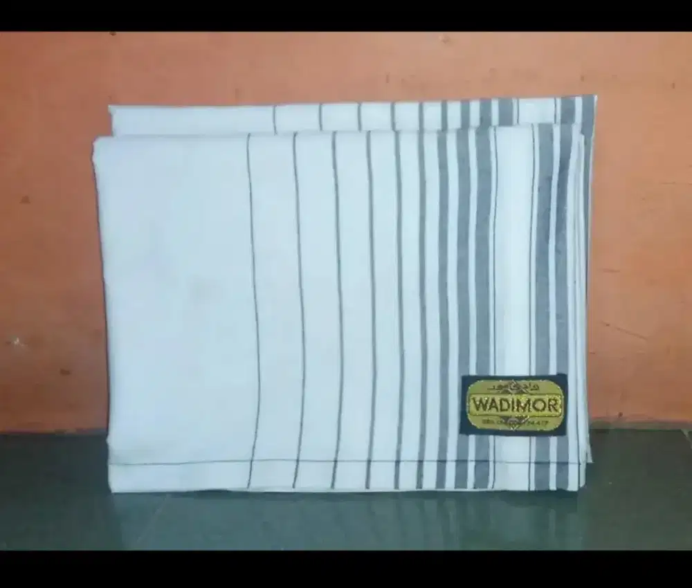 Sarung Wadimor Cantik