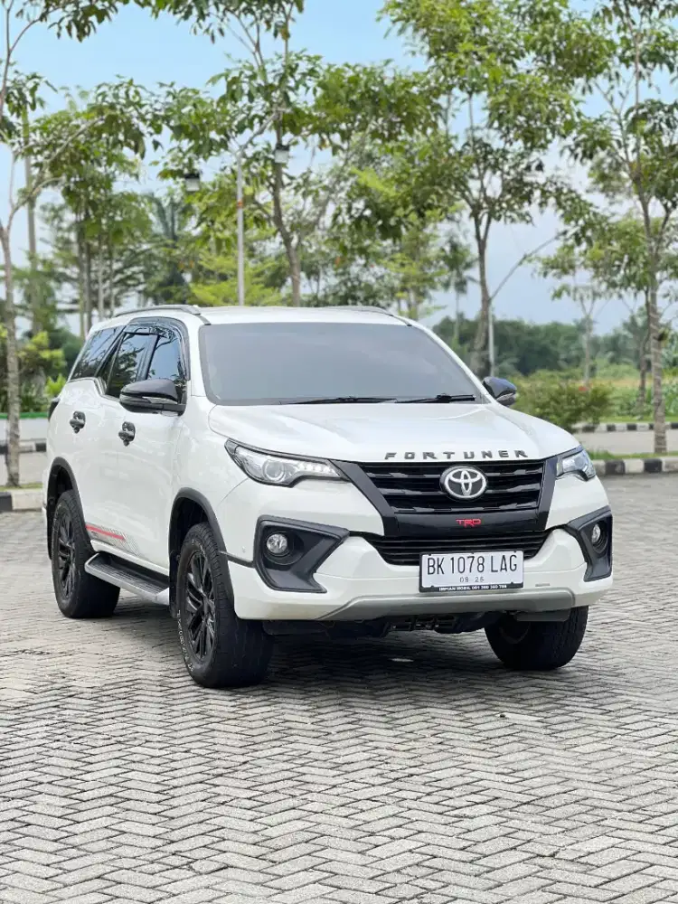 toyota fortuner vrz a/t 2019 - dakar- pajero- innova- rebron