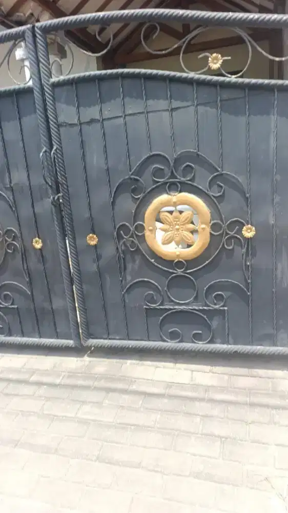 Dijual Pintu Besi