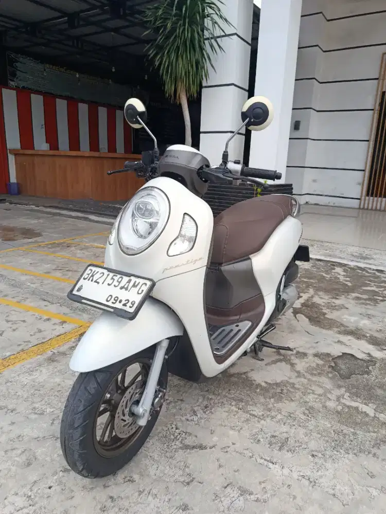 Scoopy prestige pajak hidup