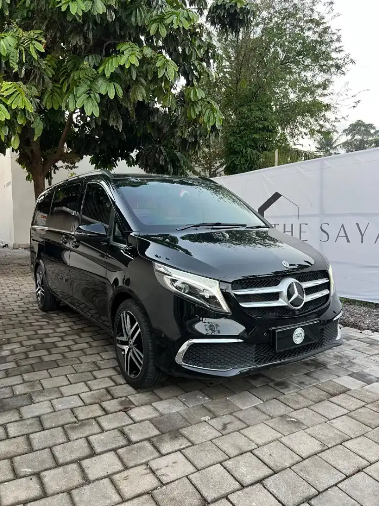 MERCEDES BENZ V250 AVANTGARDE 2022 BLACK LOMBARDI