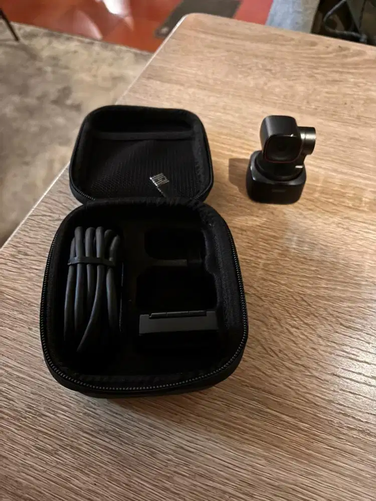 OBSBOT TINY 2 4K WEBCAME