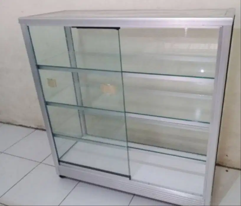 estalase bekas pakai