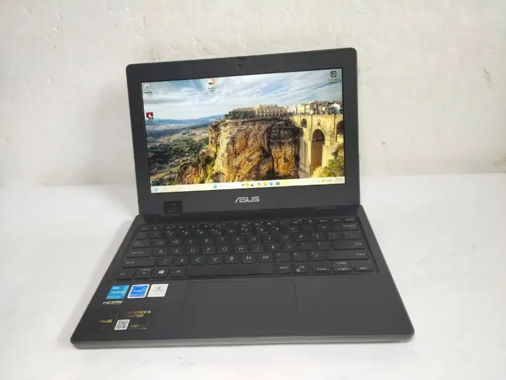 B1319 Asus BR1100CKA N4500 Ram 4GB ssd 128GB
- lumayan mulus