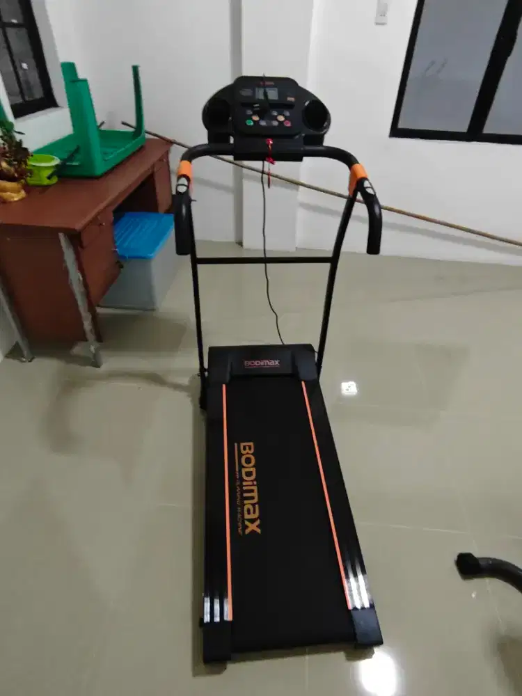 Treadmile bodymax