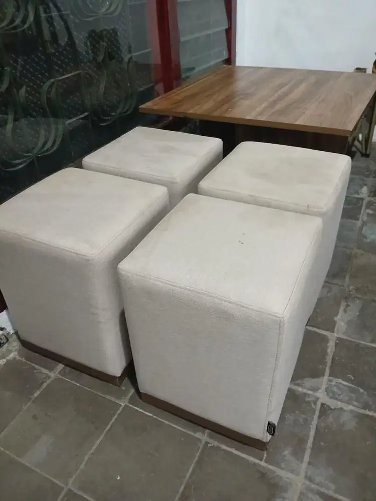 Meja kursi set Informa