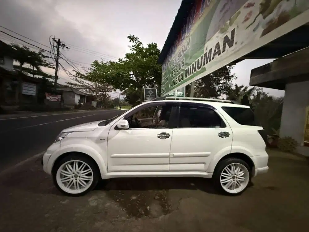 Daihatsu Terios 2011 Bensin