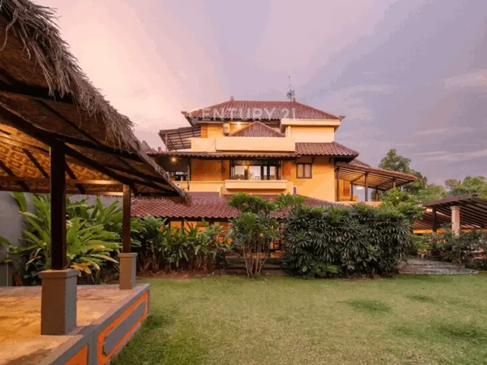Dijual Rumah Asri Dan Artistik Nuansa Bali Di Cirendeu