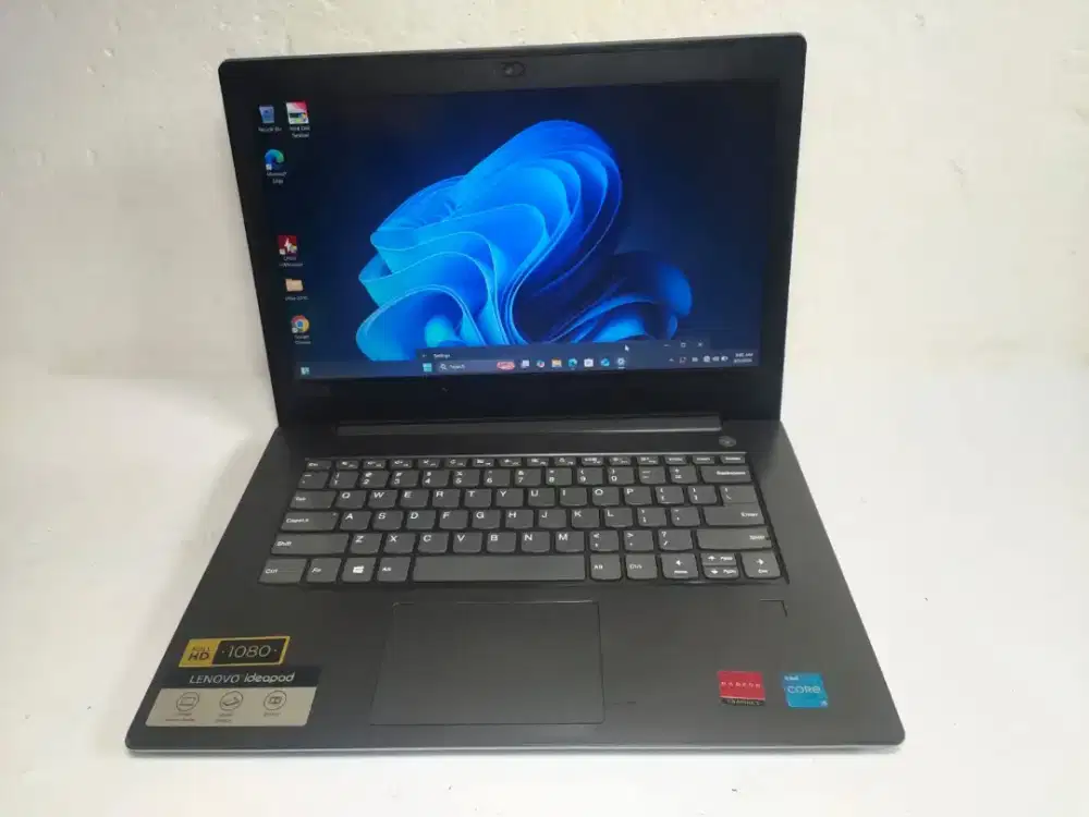 B1257 Lenovo V330-14IKB i5-8250U 8cpu Ram 8GB ssd 250GB Double vga
