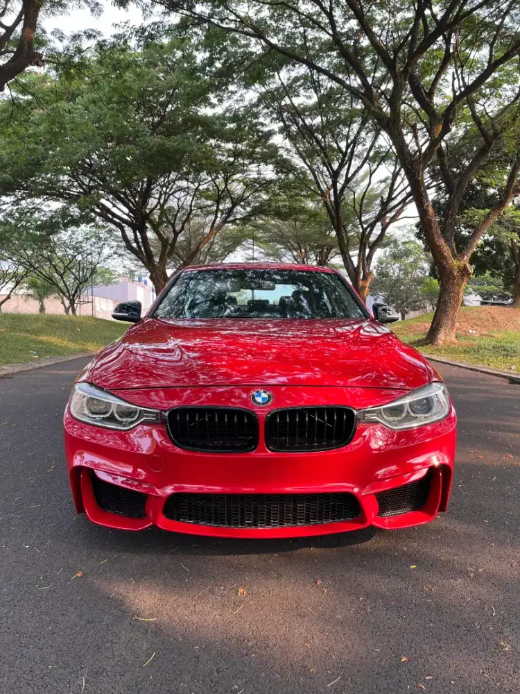BMW F30 320i SPORT 2012