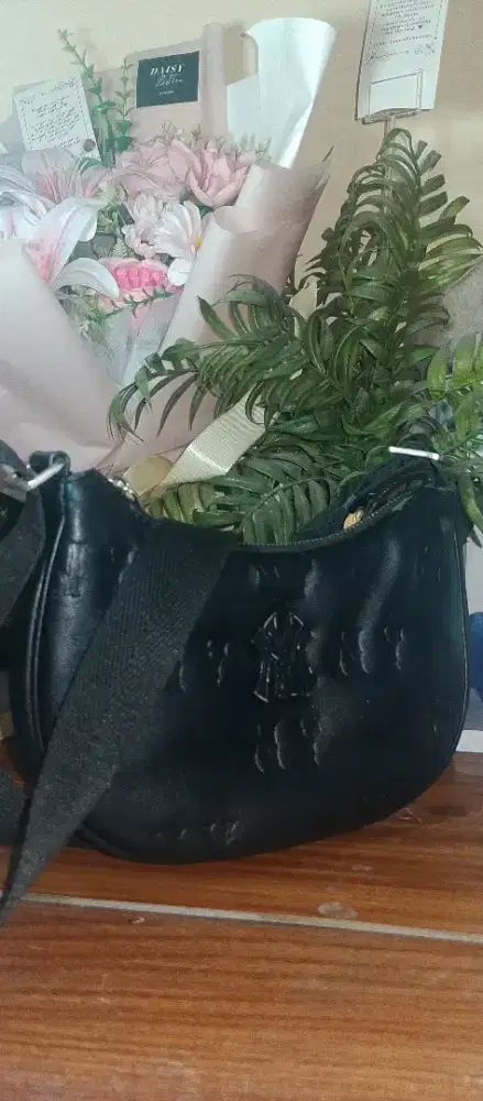 tas fashion wanita warna hitam
