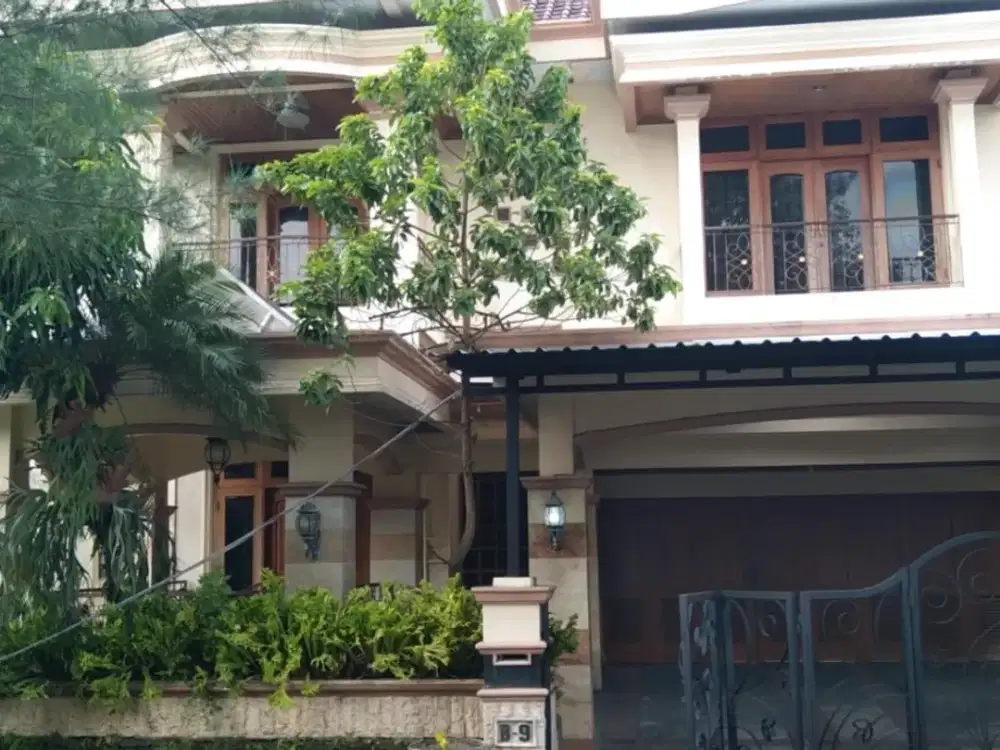 Rumah mewah di dalam perumahan elit Tirtasani jalan godean dekat tugu Jogja