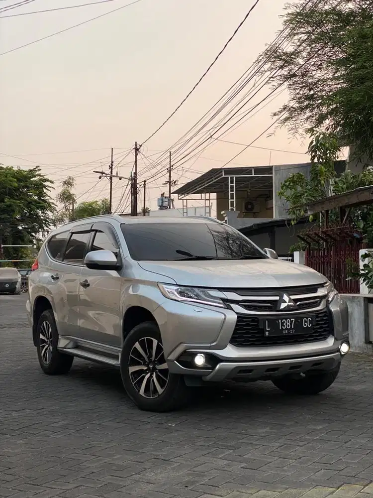 KM 89rb PAJERO DAKAR 2017/2016 matic