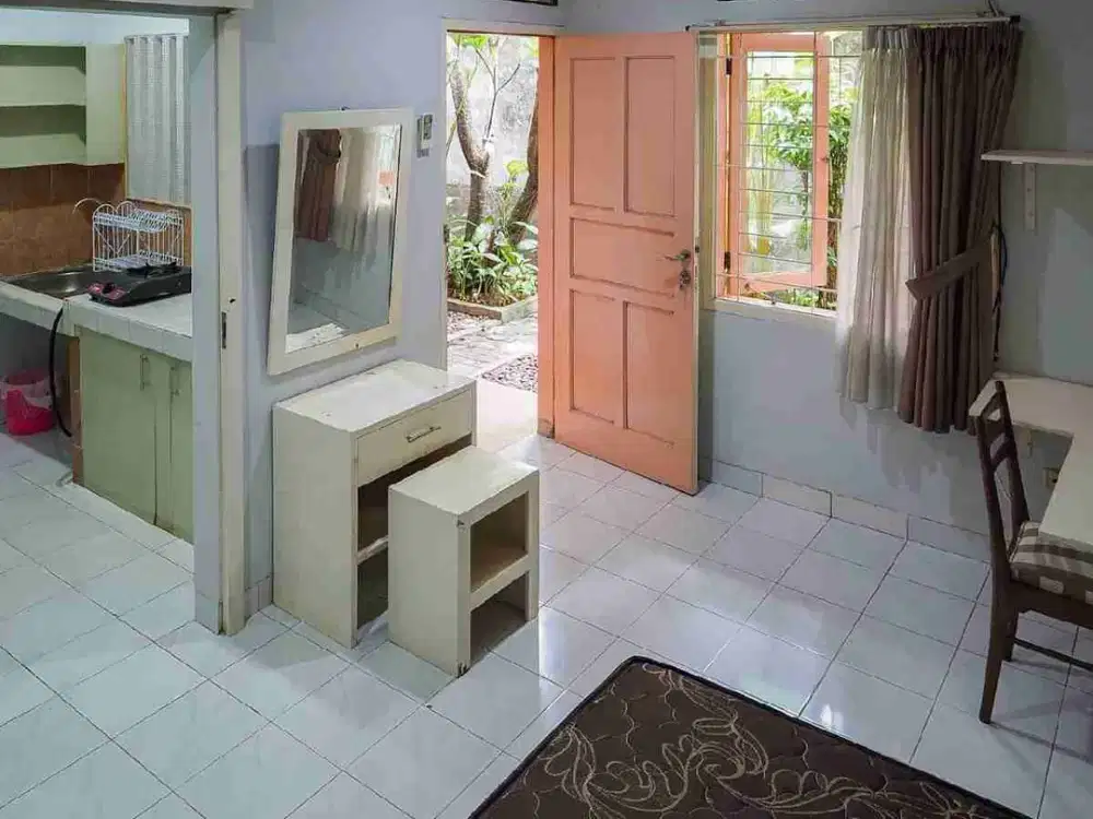 TURUN HARGA!!!  Dijual rumah siap huni + 4kost aktif + studio foto di Lebak bulus, JakSel
