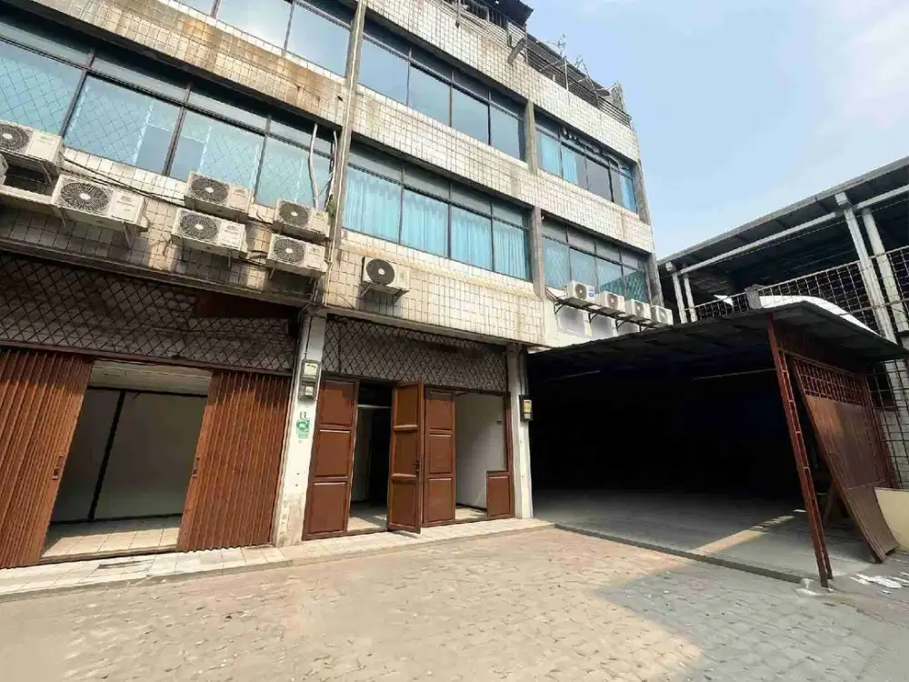 Kebayoran Lama Ruko 3 Lantai Lokasi Strategis Dekat Permata Hijau