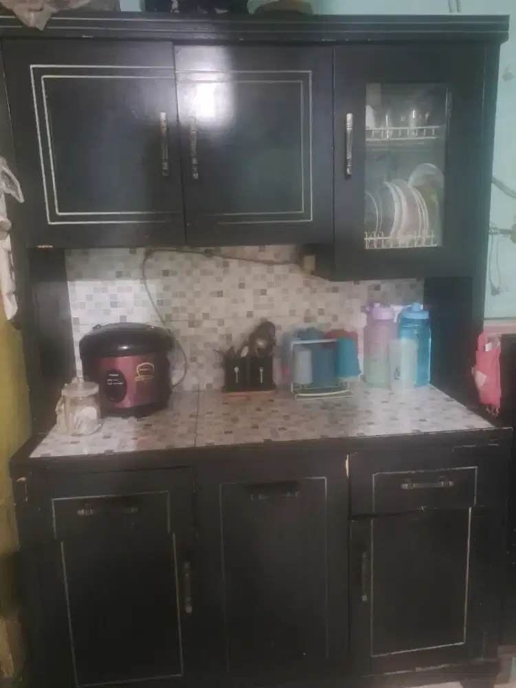 Di jual Lemari piring/Rak dapur pintu 3